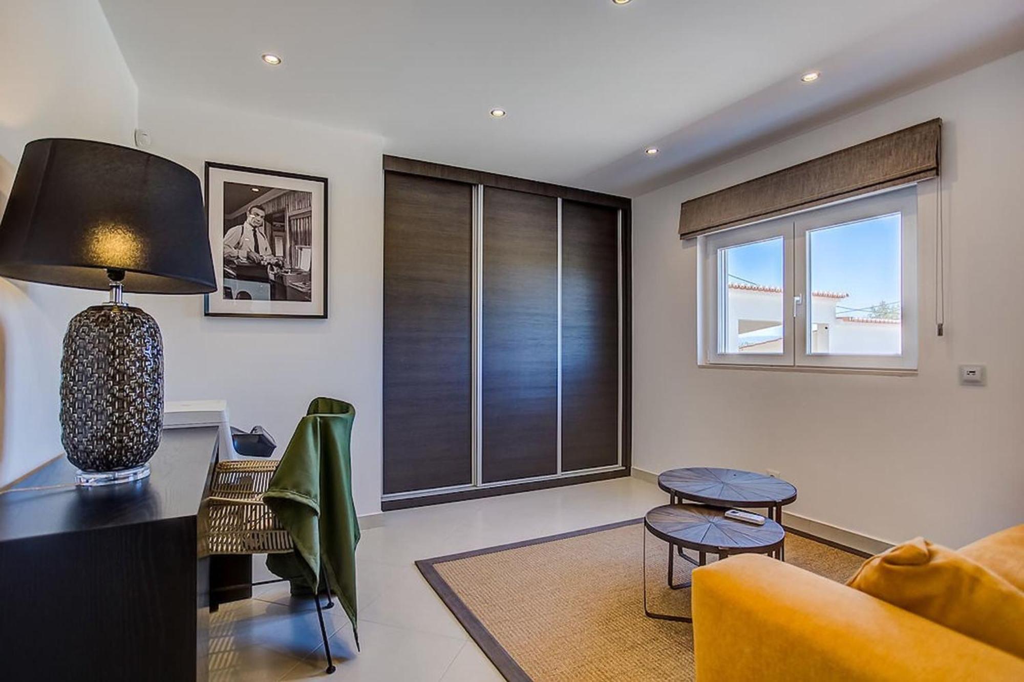 Goldeneye - Luxury 6 Bedroom