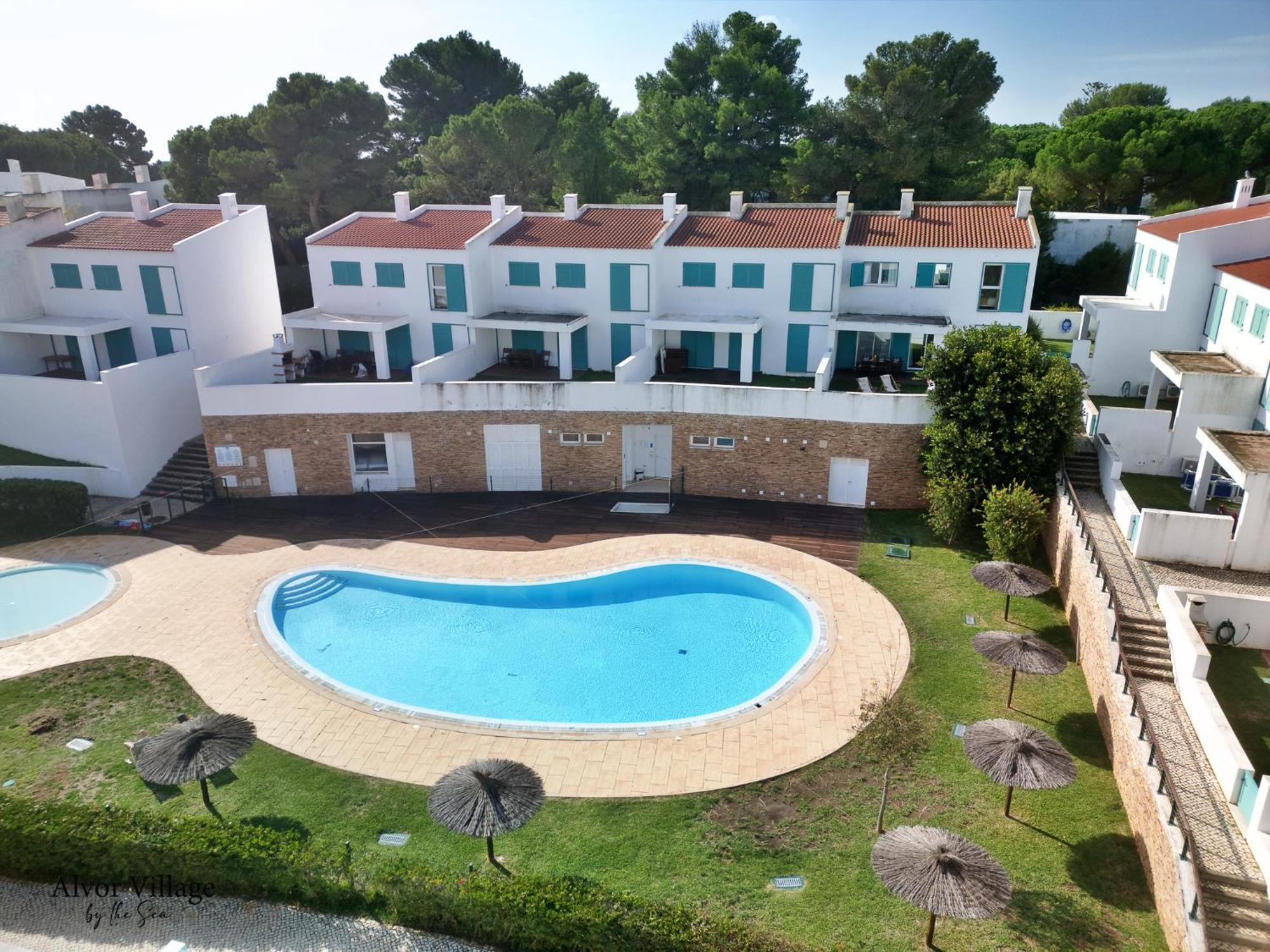 Village By The Sea * Alvor