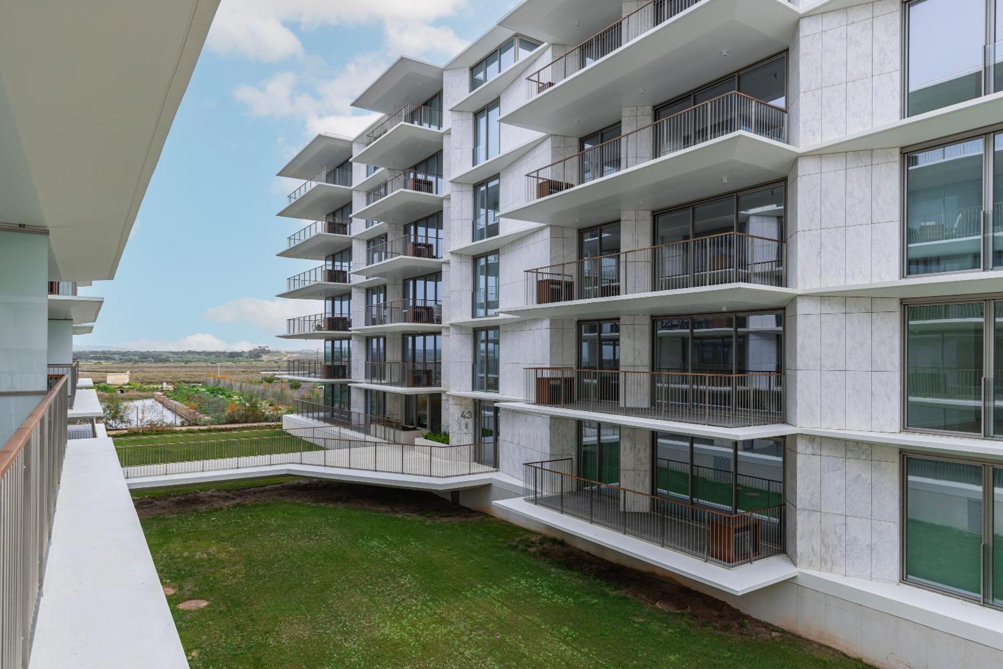 Bayline - Beachfront Pool And Sargo By Bedzy Apartment