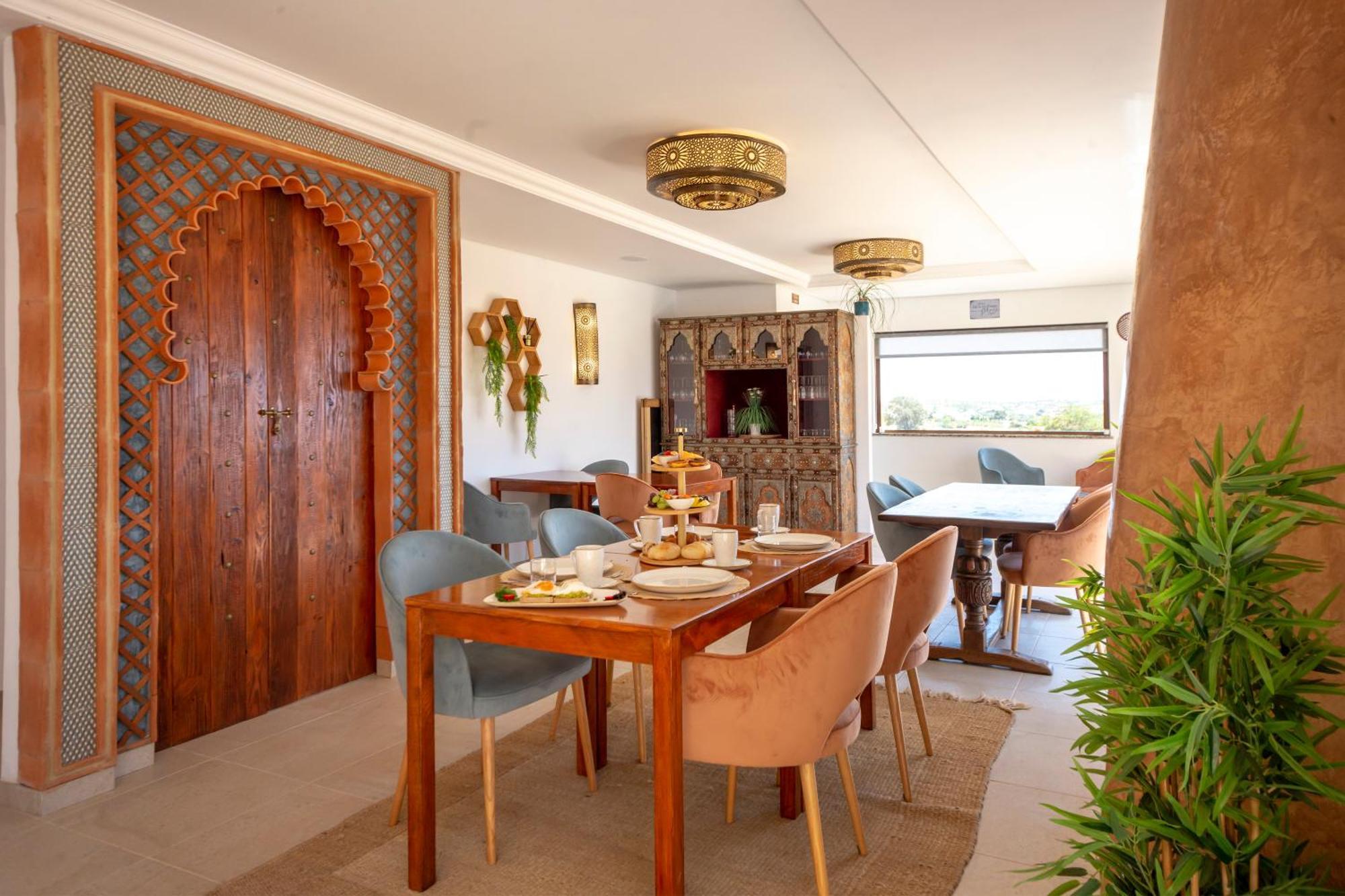 Al Karob Yoga Boutique Bed & Breakfast Guia (Faro)