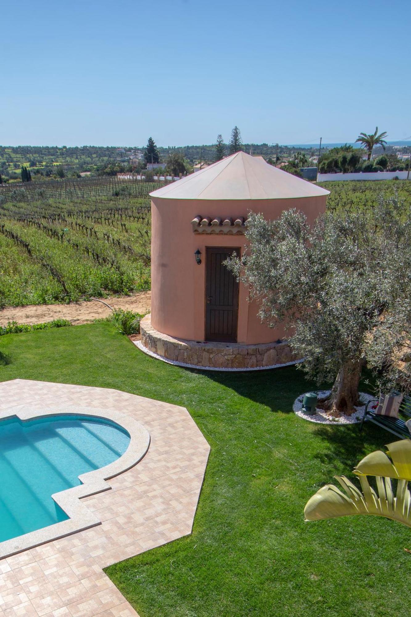 Al Karob Yoga Boutique Bed & Breakfast *