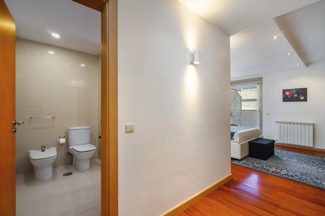 Whome Penthouse Luxe - Views, Terrace & Parking Apartment *