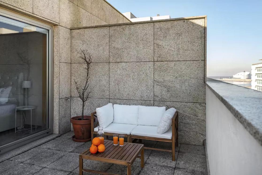 Whome Penthouse Luxe - Views, Terrace & Parking *