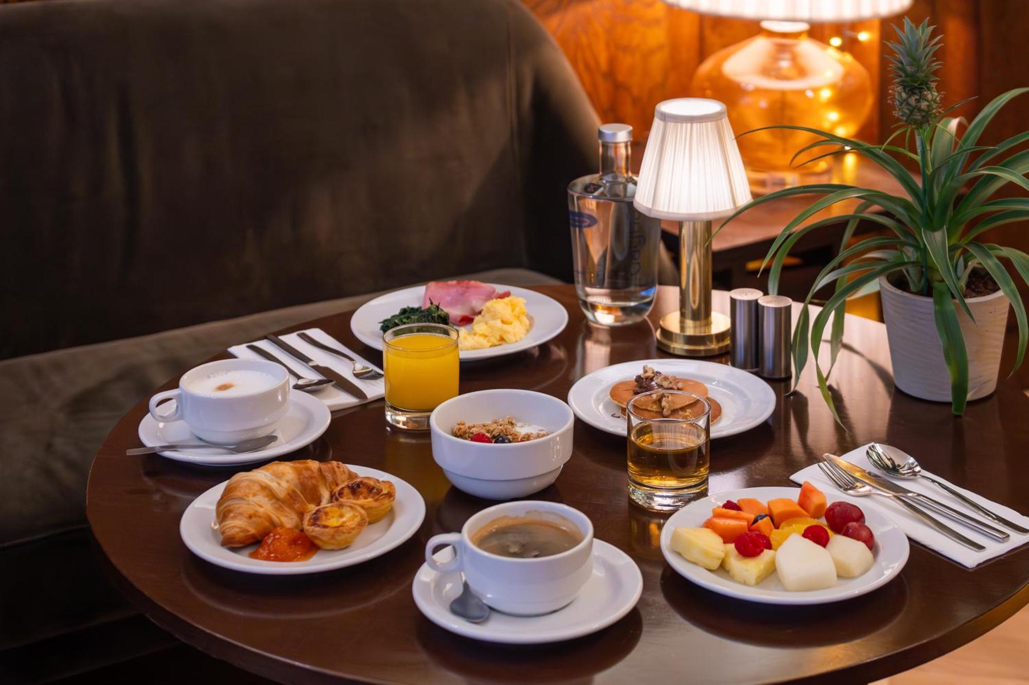 Browns Hotel