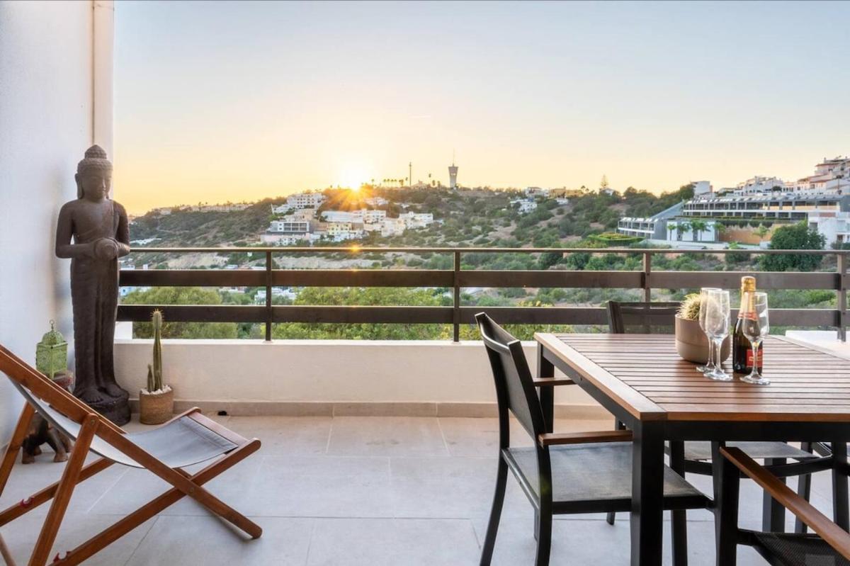 Sunny 3-bedroom Apartment Albufeira