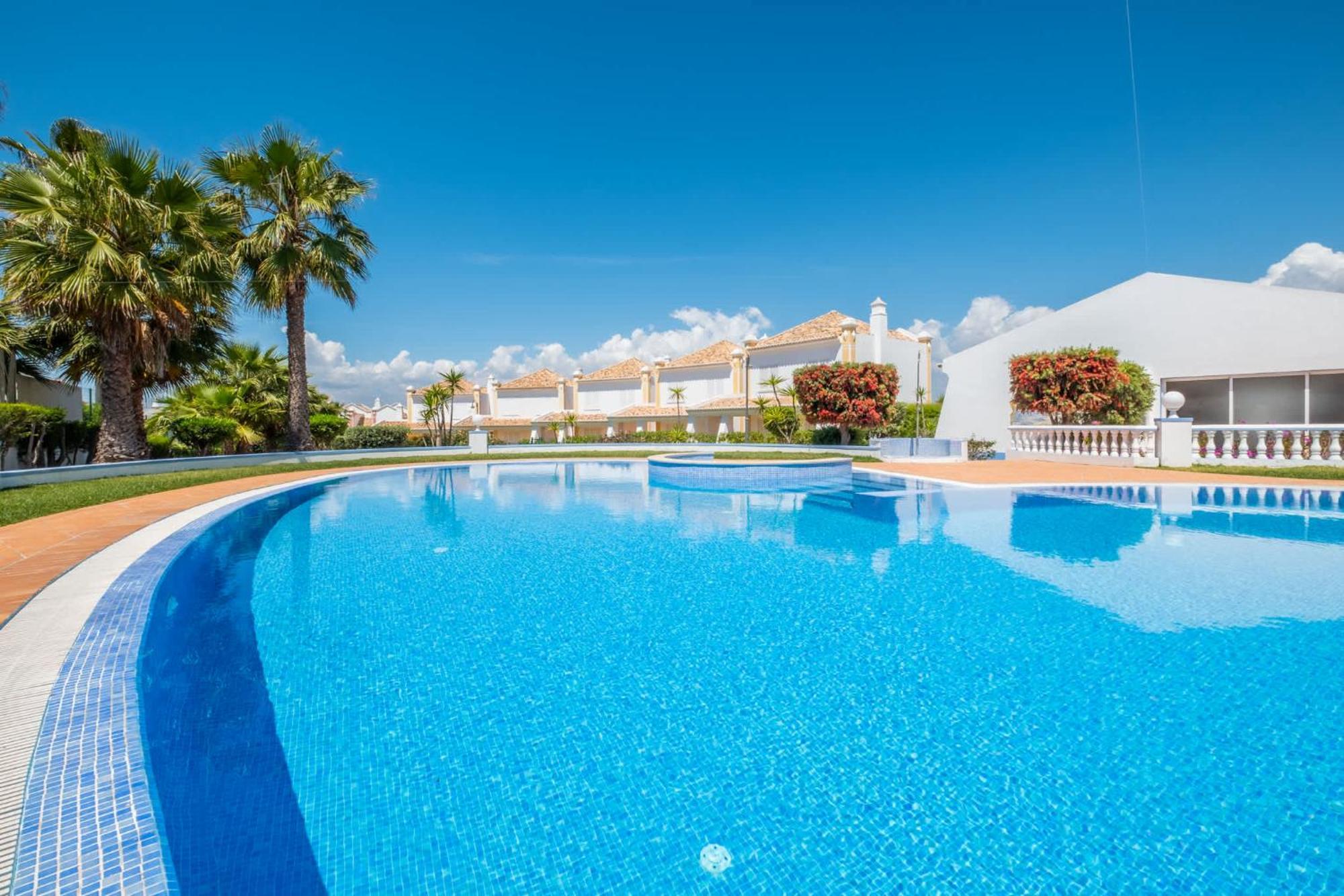 Beachsun - Beautiful Close To Gale (Albufeira)
