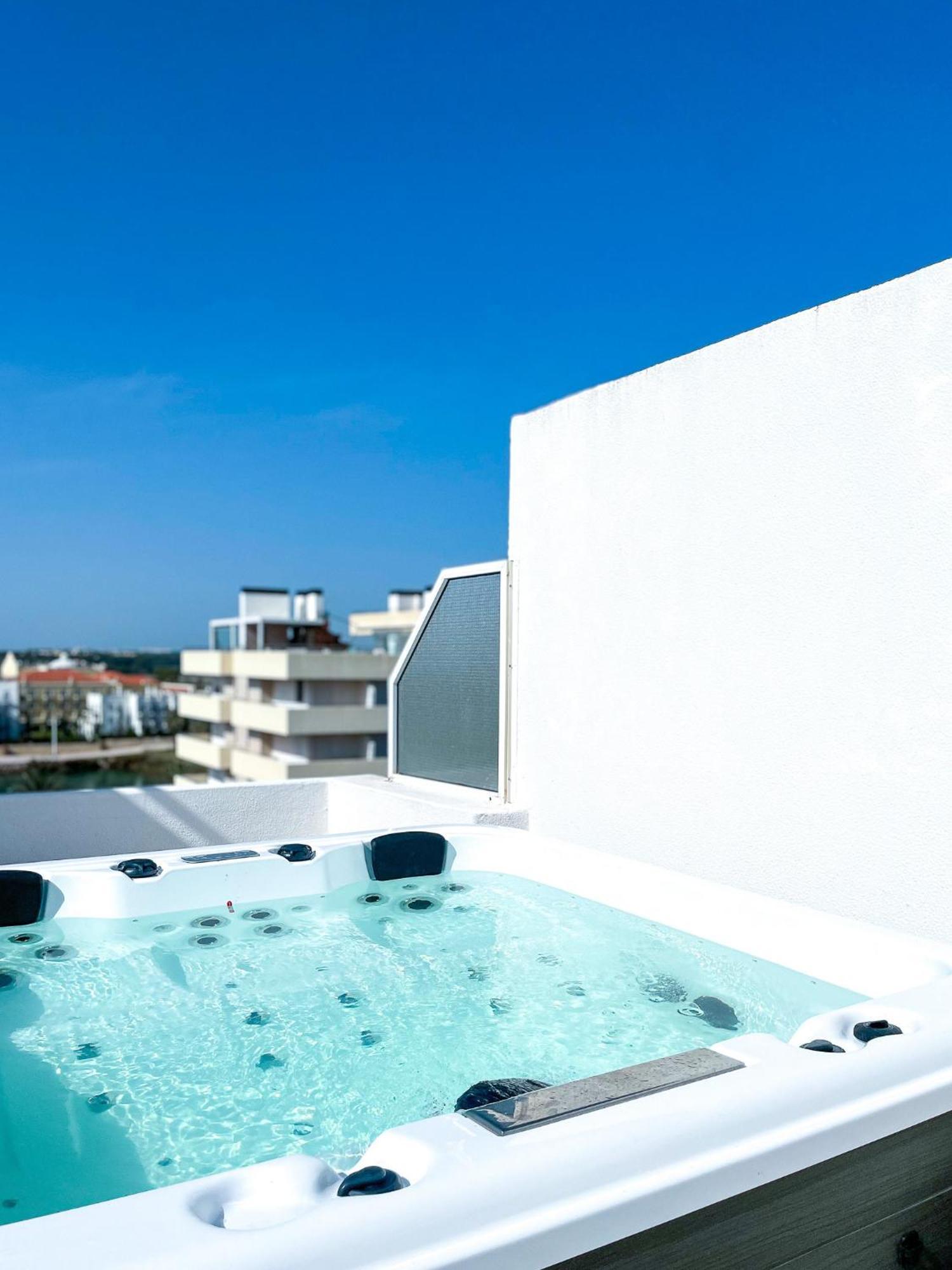 Penthouse Triplex Com Jacuzzi T3 Hsr Vilamarina Vilamoura