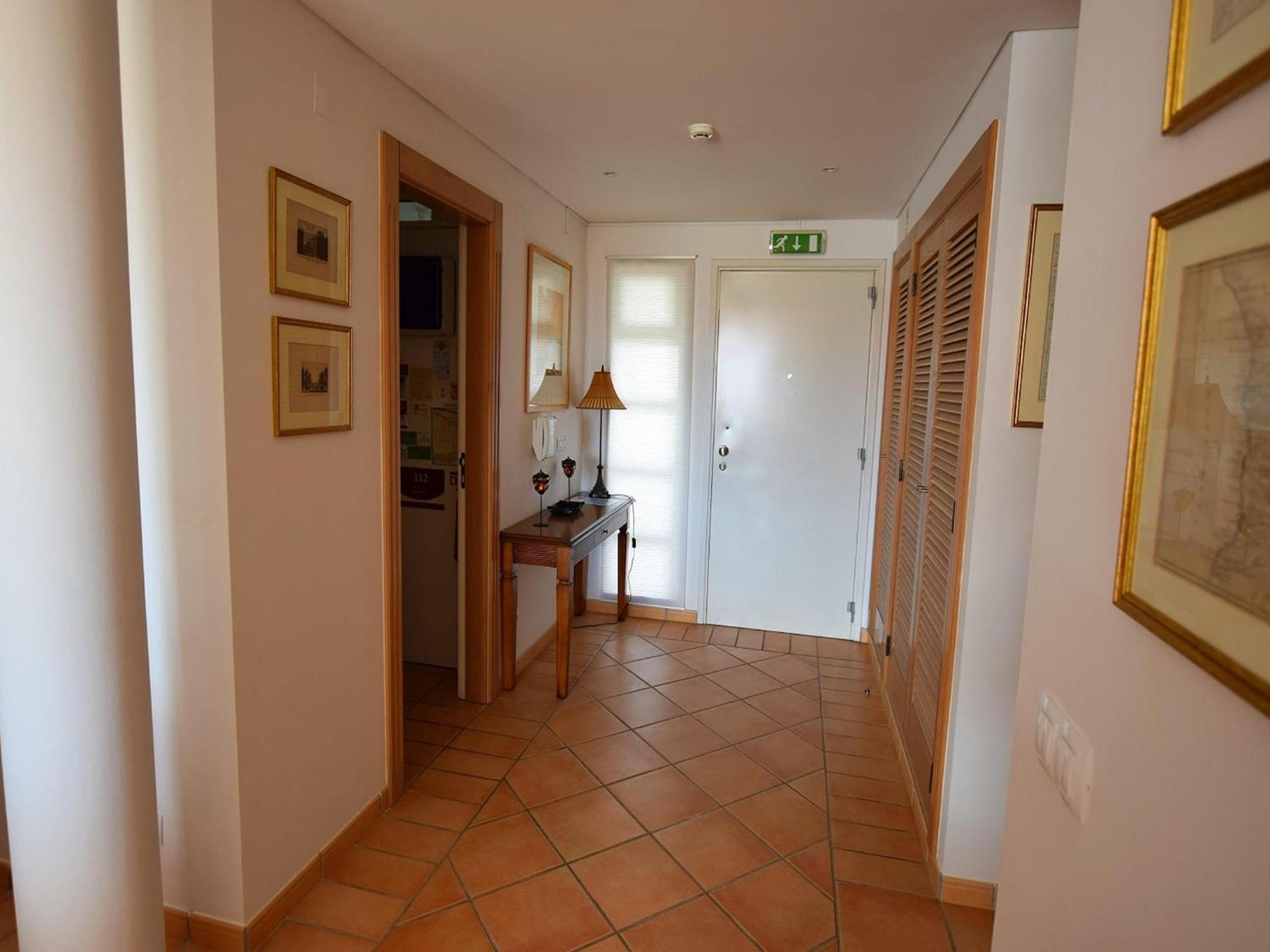 Apartamento Spacious Apartment In Quarteira With Swimming Pool