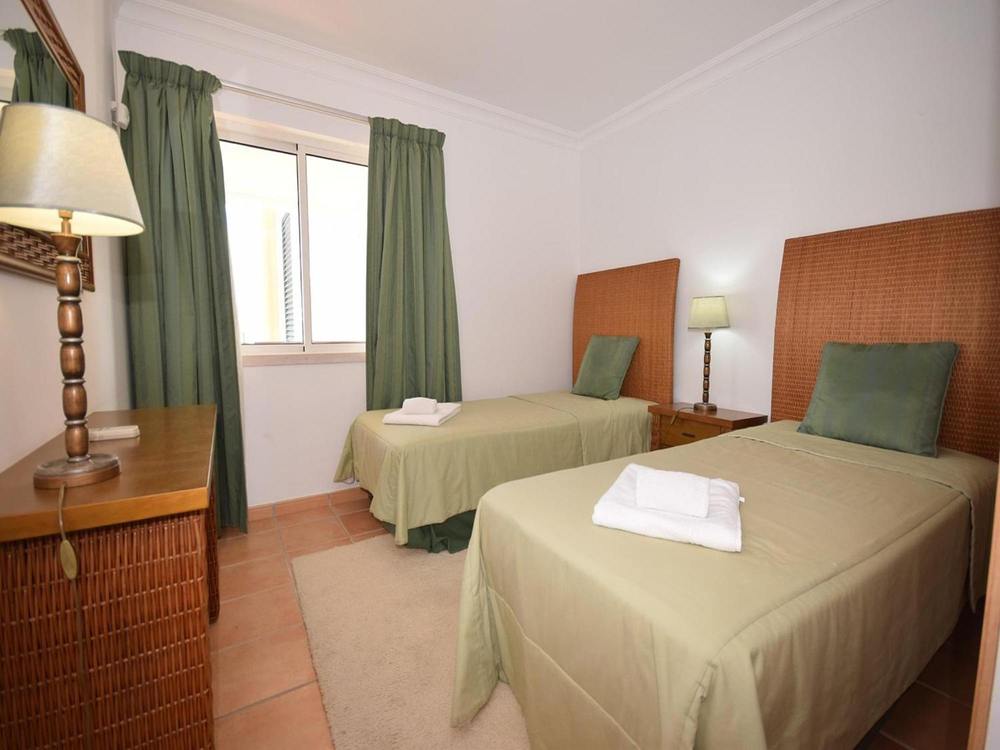 Spacious Apartment In Quarteira With Swimming Pool