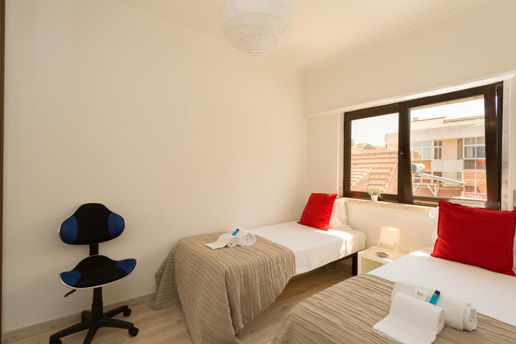 Beguest - Cascais * Parede