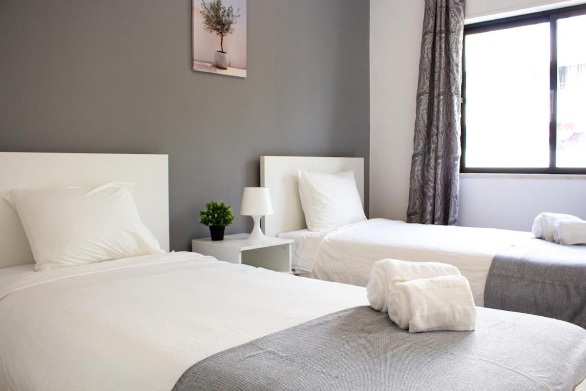 Quarteira-your Seaside Getaway Apartment *