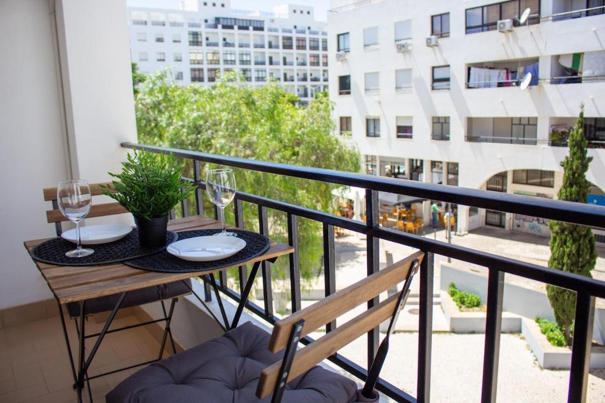 Quarteira-your Seaside Getaway *