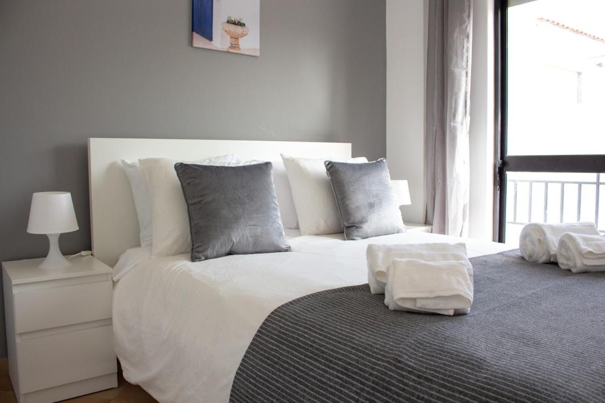 Quarteira-your Seaside Getaway Apartment