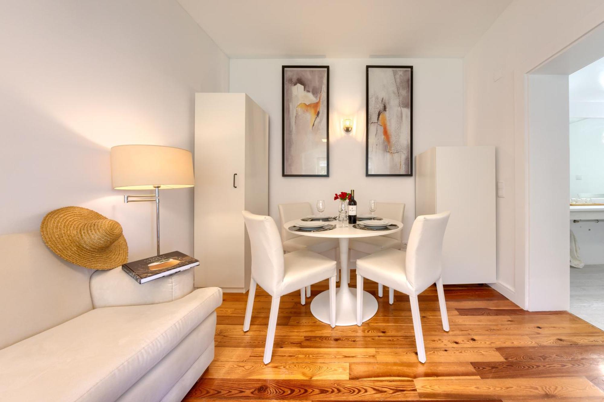 Mbird Riviera Flat 1 Apartment *