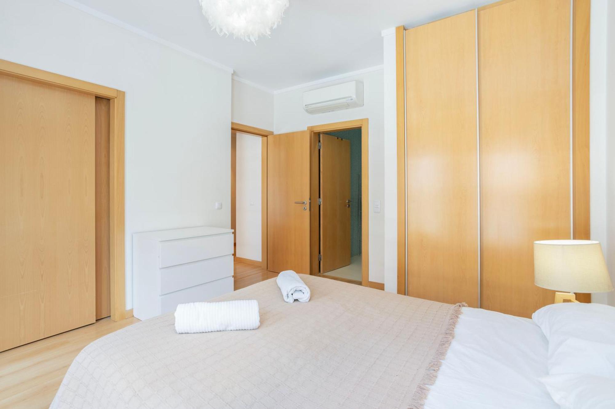 Holidayspt 1 Marina Village 2 Bedroom Apartment