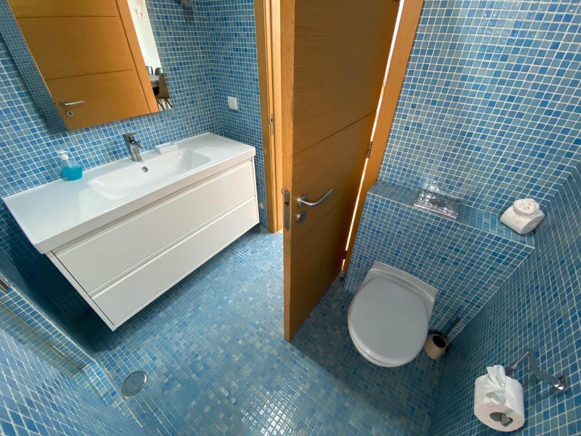 Penthouse In Private Complex By Homekeys Apartment *