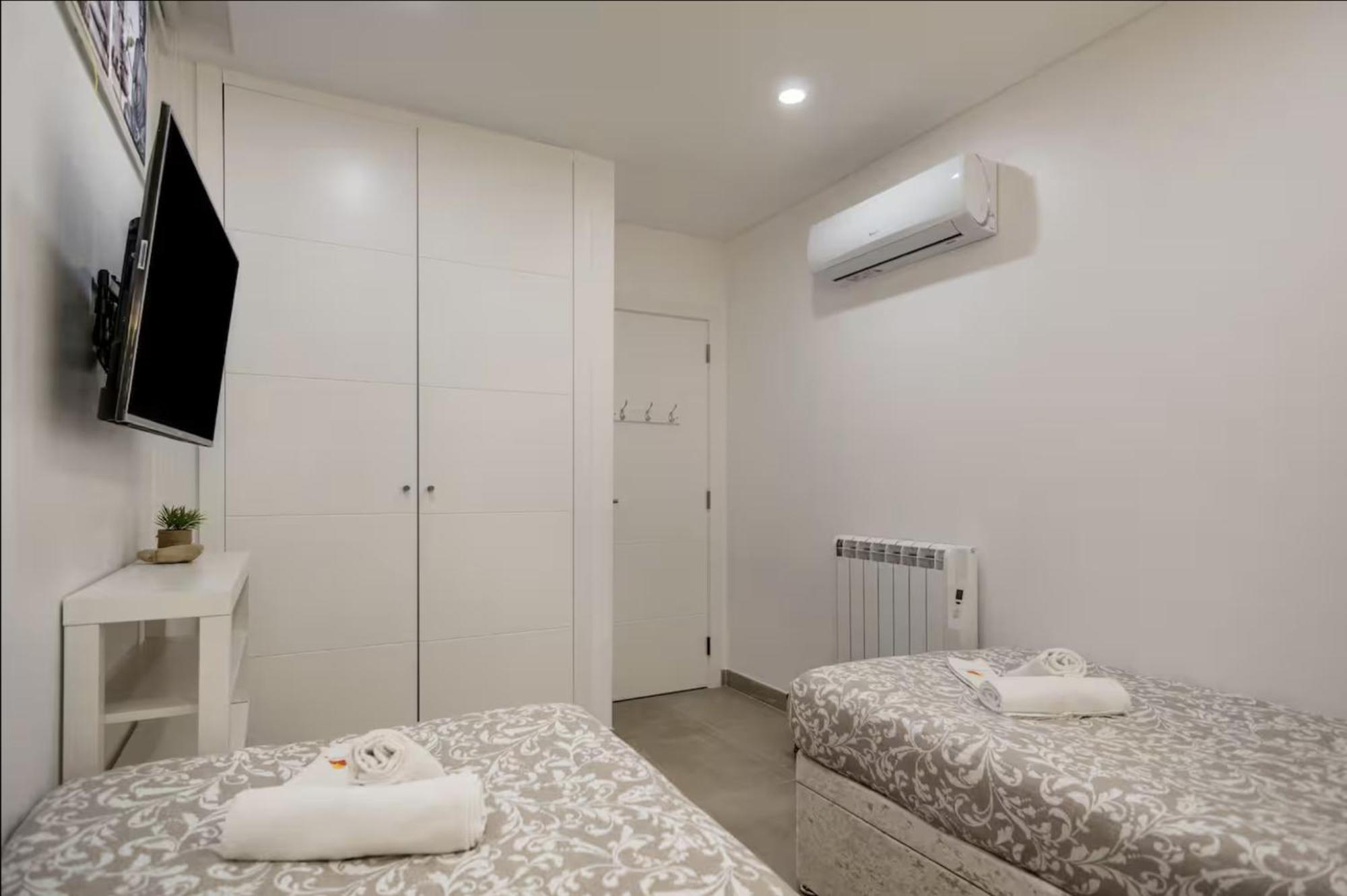 Sunny 3-bedroom Apartment