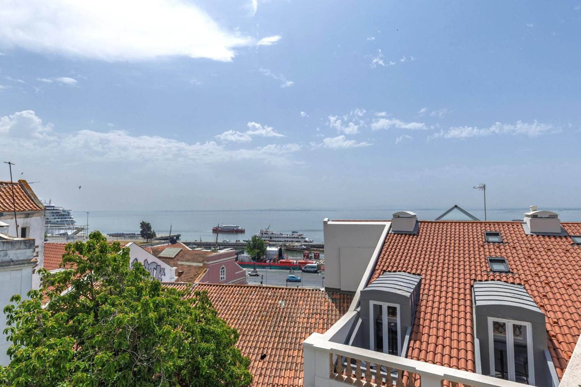 Lovelystay - Penthouse On The Tagus In Alfama Apartamento Lisboa