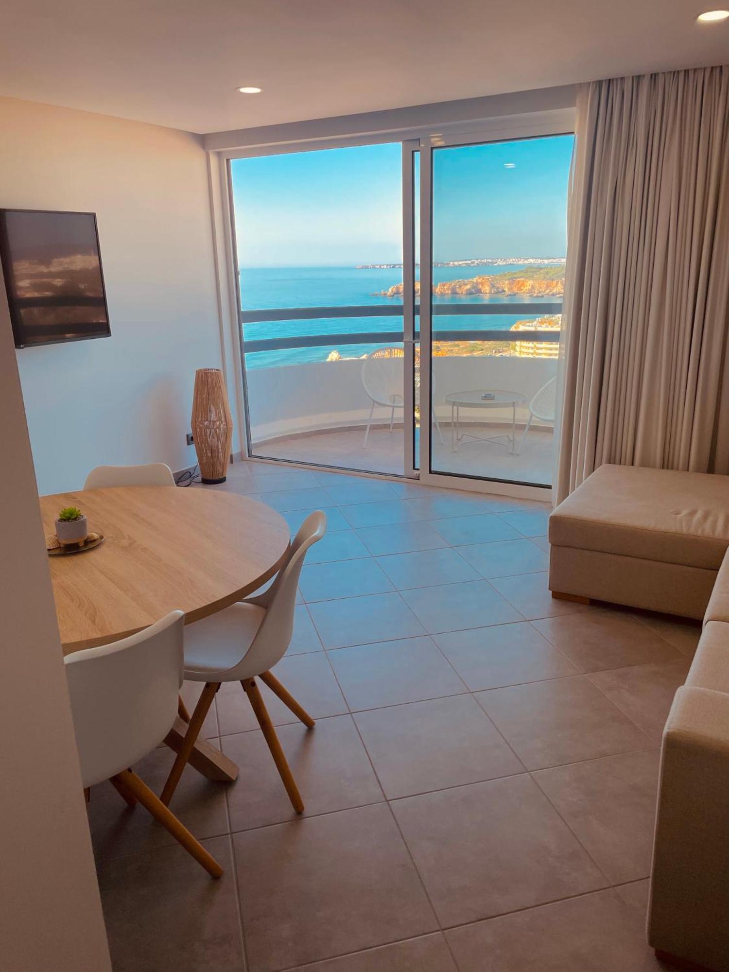 Casa Ivo Oceanview- 1812 Apartment *