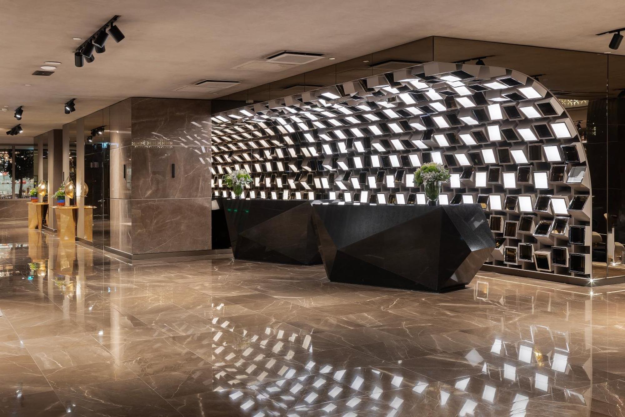 Epic Sana Marques Hotel