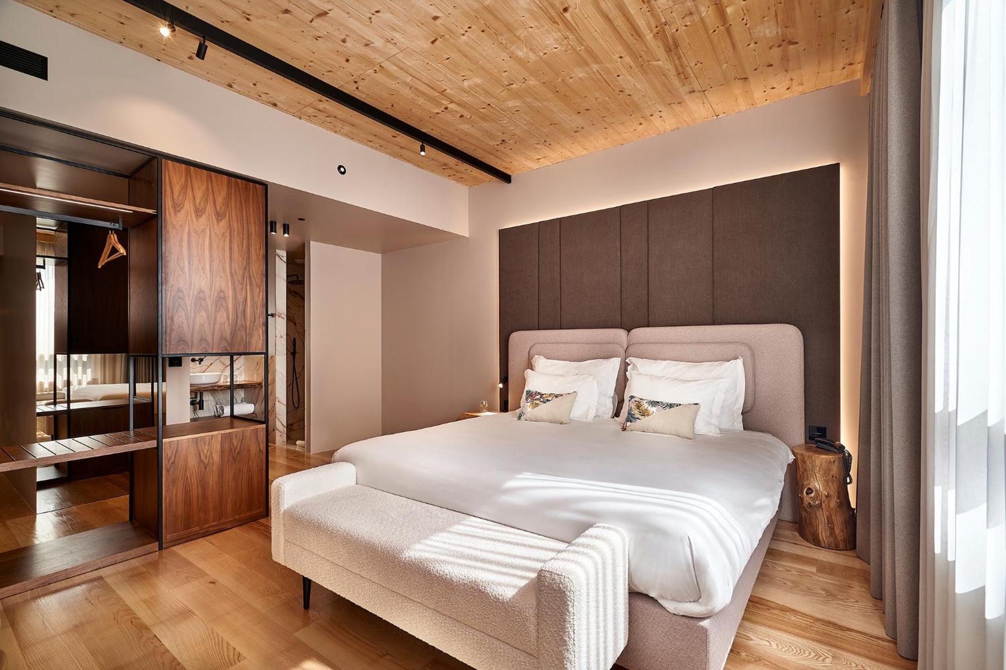 The Log By Piamonte Hotel 4*