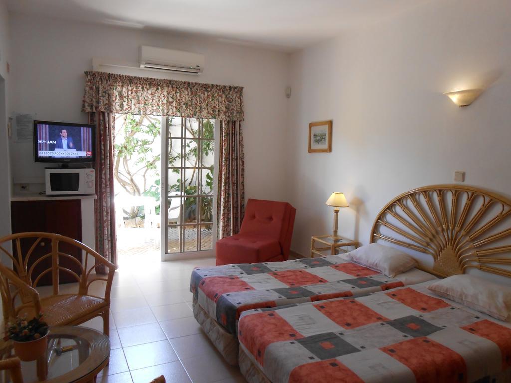 Guest house Dona Ana Garden Lagos