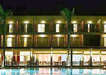 Hotel Boca Do Rio Estômbar