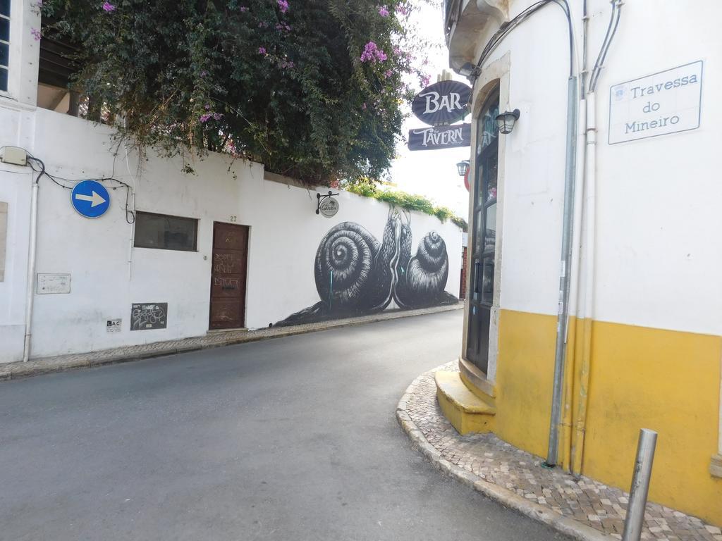Dinas Guesthouse Lagos