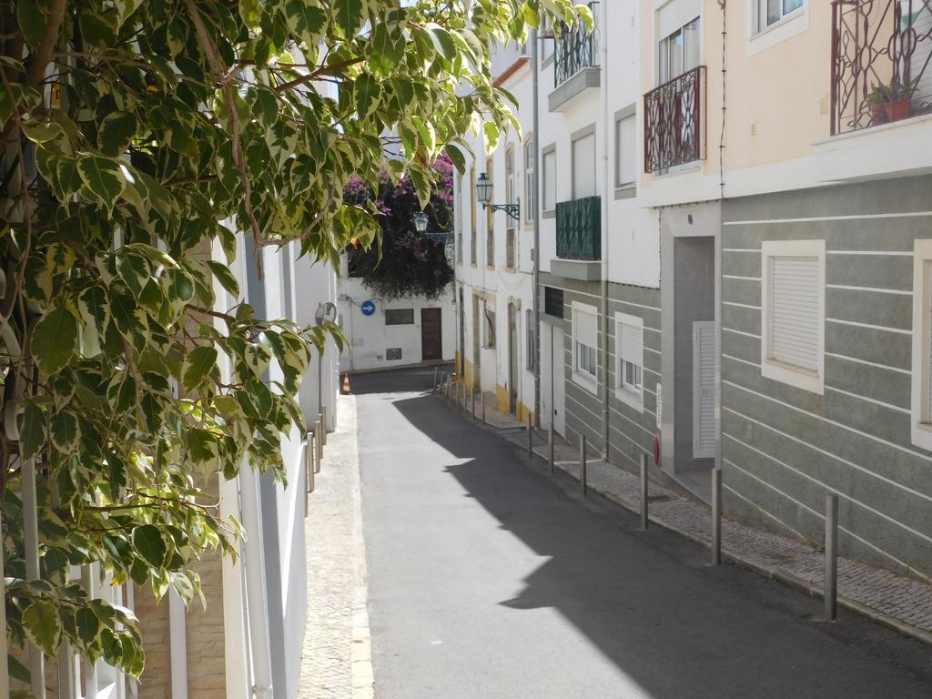 Dinas Guesthouse Guest house