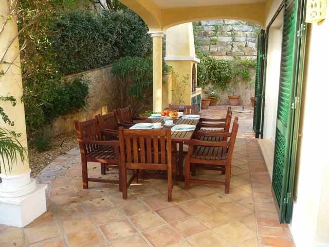 Bella By Shirley Dunne Vale do Lobo