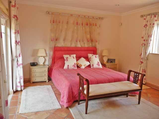 Villa Bella By Shirley Dunne
