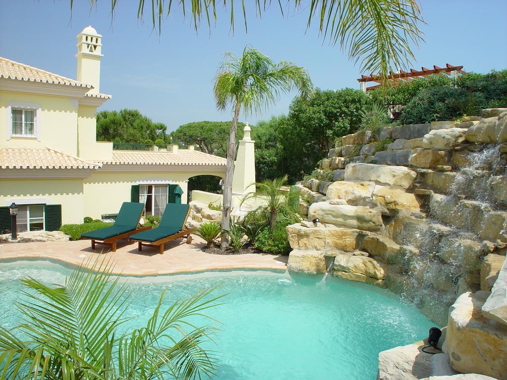 Bella By Shirley Dunne Vale do Lobo