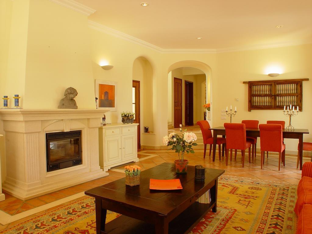 Villa Bella By Shirley Dunne Vale do Lobo