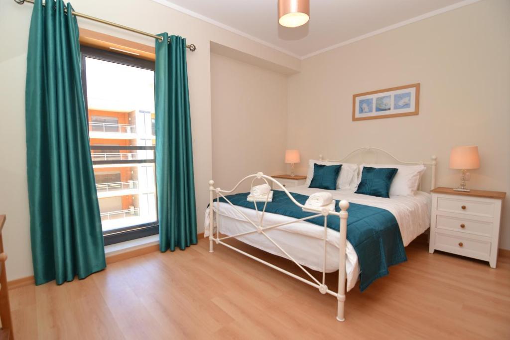 Privilege Folha De Louro With Rooftop Pool, Village Marina - * Olhao