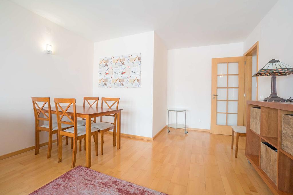 Appartement 1-minute Walk To The Metro And 2 To The Supermarket *
