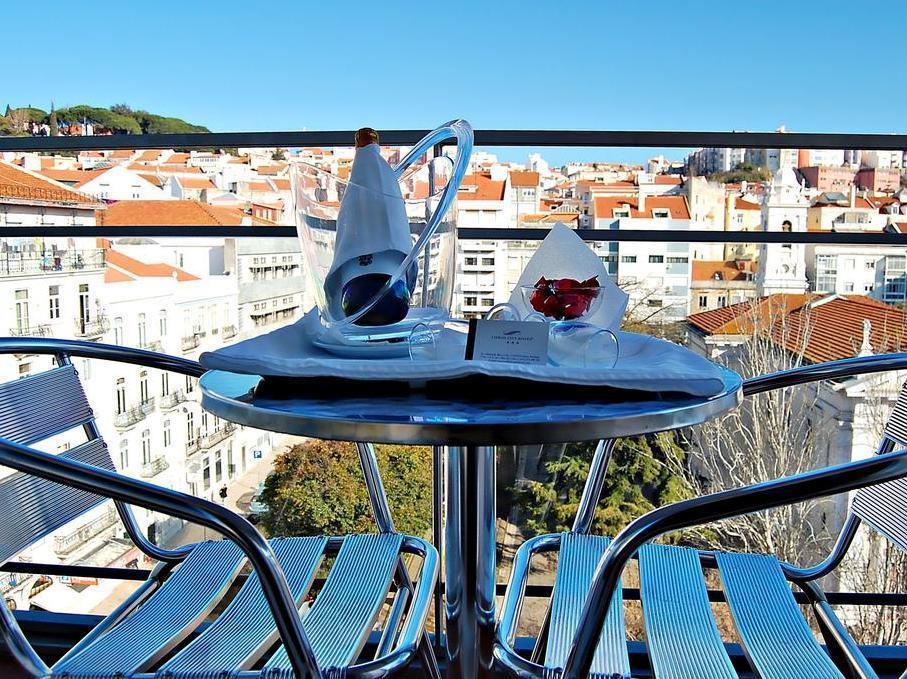 By Lisboa