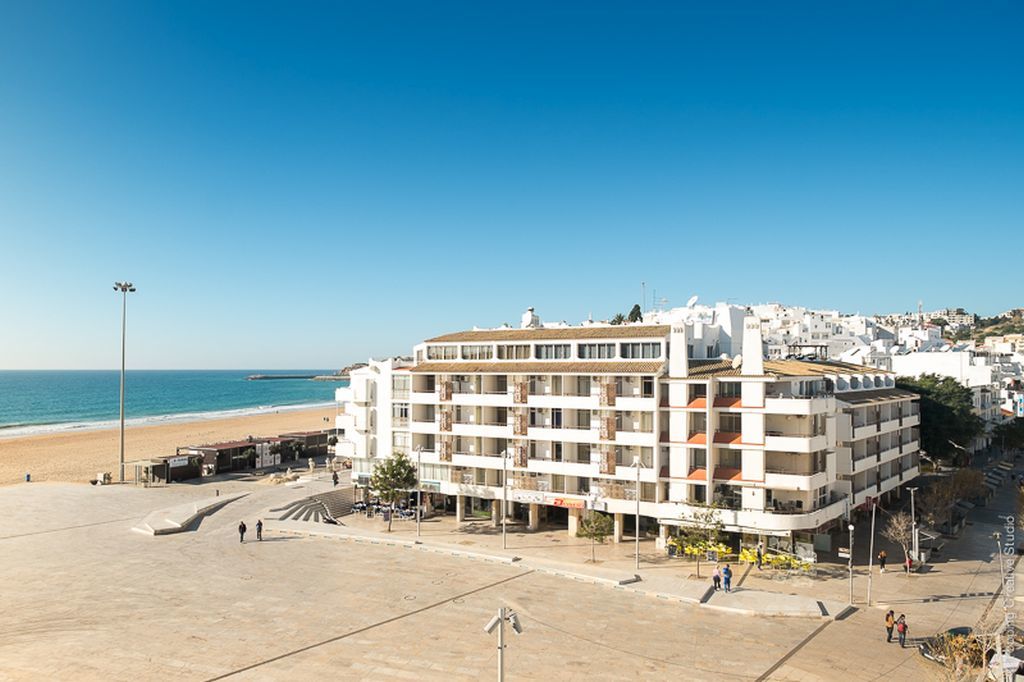Edificio - Local 2* Albufeira