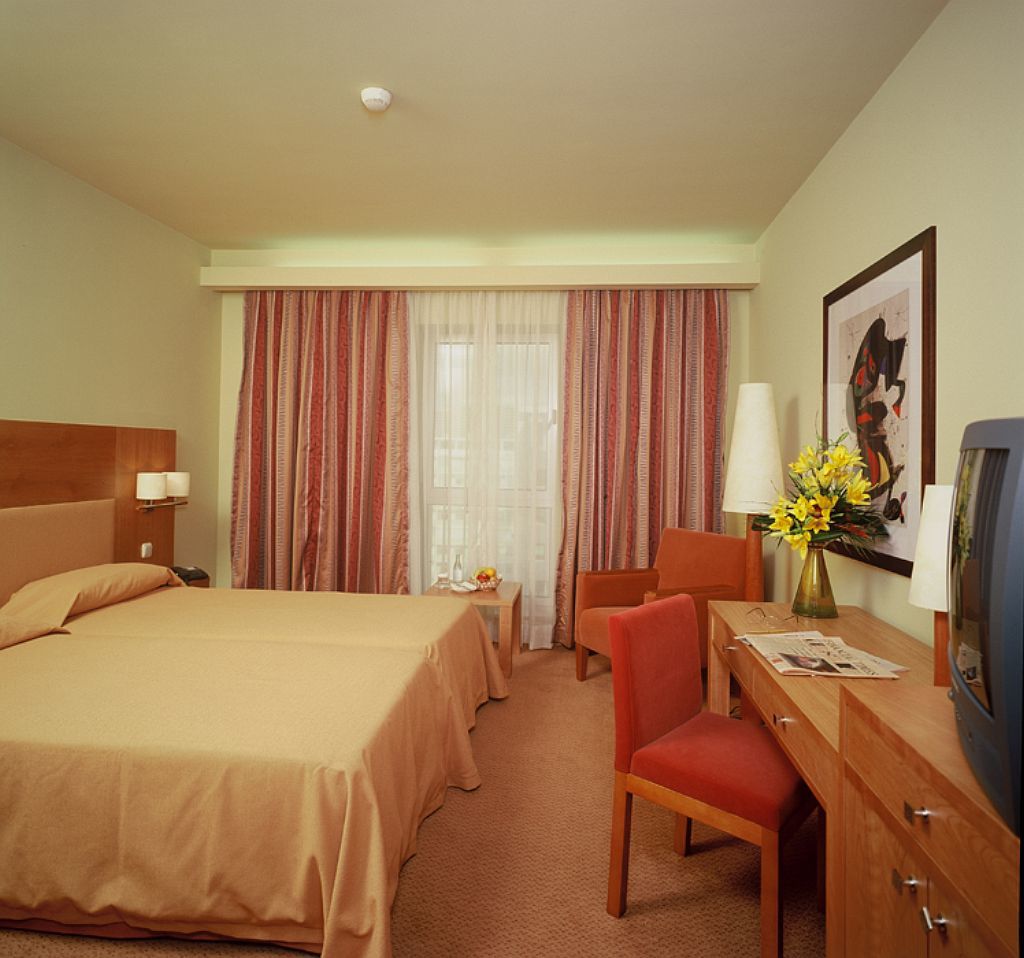 Mercure 4* Lisbon