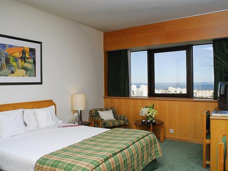 Hotel Ramada By Wyndham Lisbon