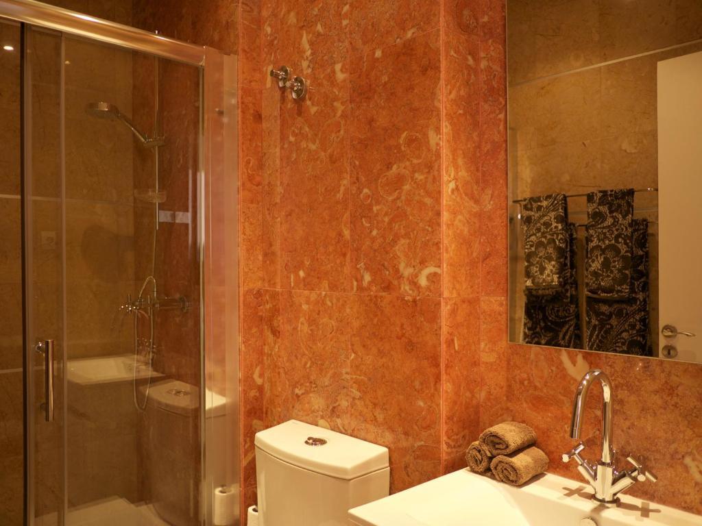 Cacilhas Guest 2* Almada