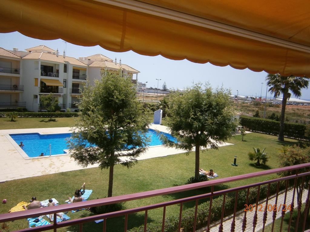 Columbus Apartment Quarteira