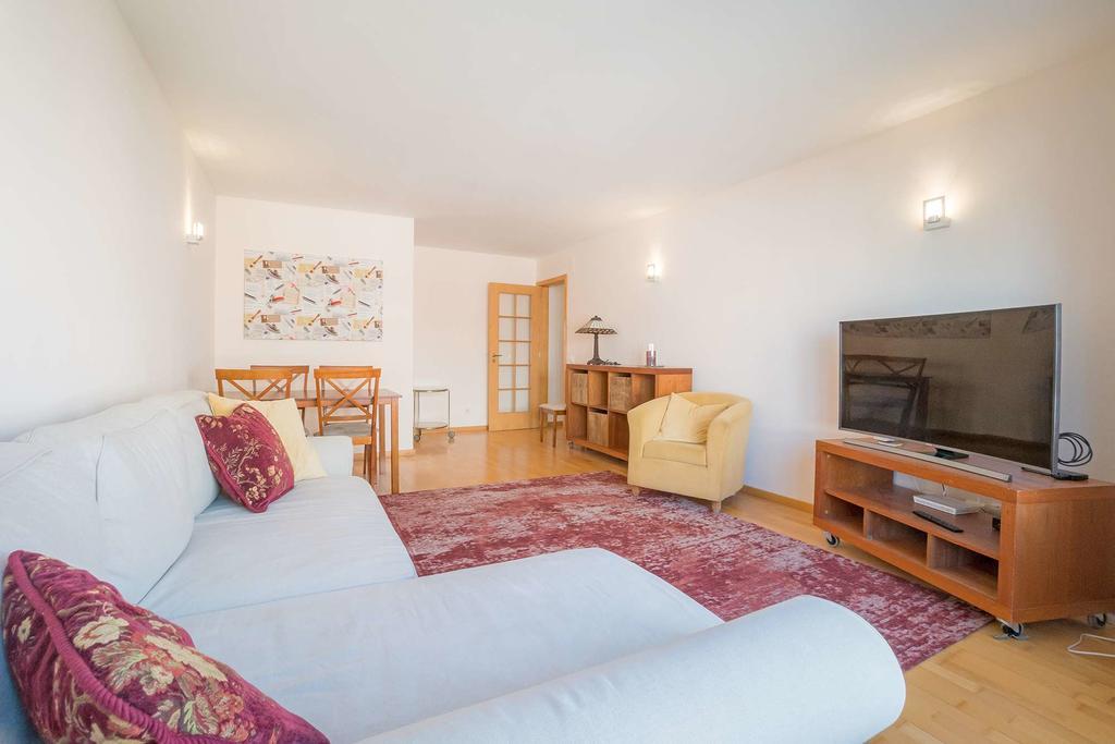 Appartement 1-minute Walk To The Metro And 2 To The Supermarket