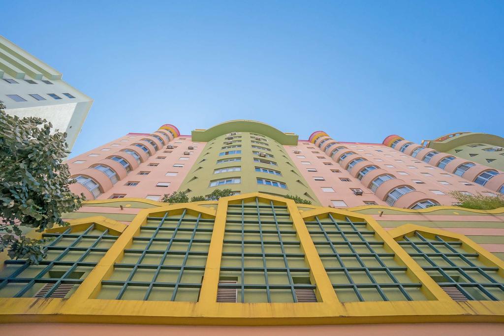 1-minute Walk To The Metro And 2 To The Supermarket Appartement Lissabon