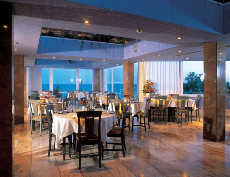 Hotel Algarve - Armacao De Pera, An Ihg 4*