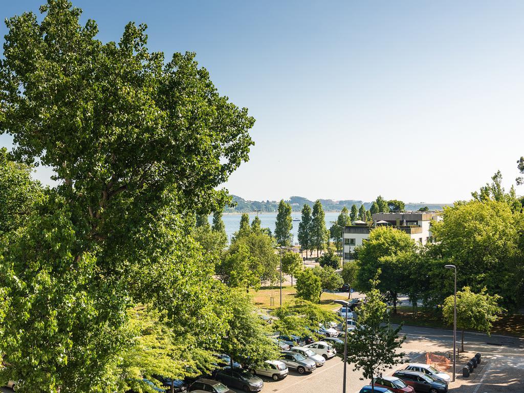 Appartement River View *