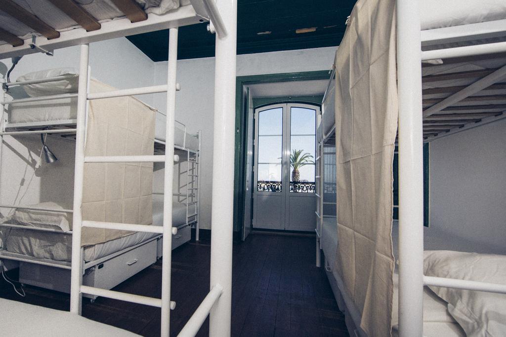 Boutique Taghostel * Lagos