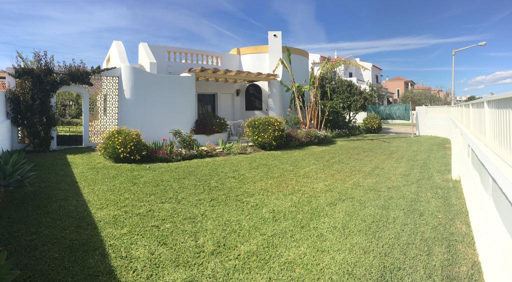 Marfim - - Praia Dona Ana Villa Lagos