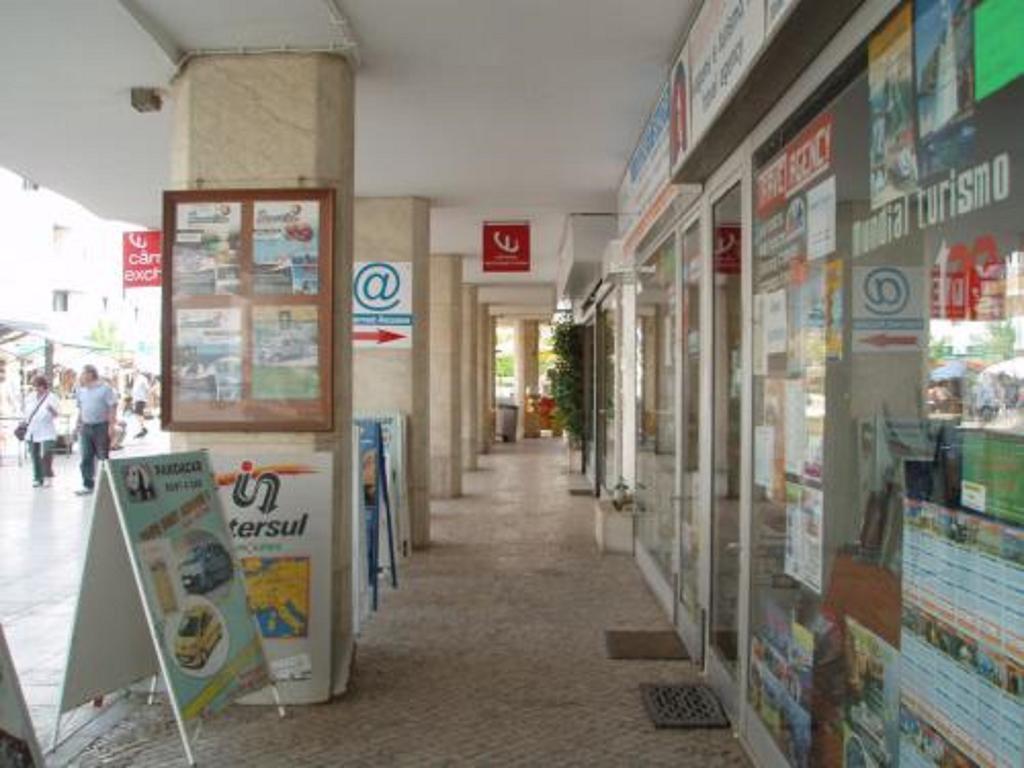 Edificio - Local 2*