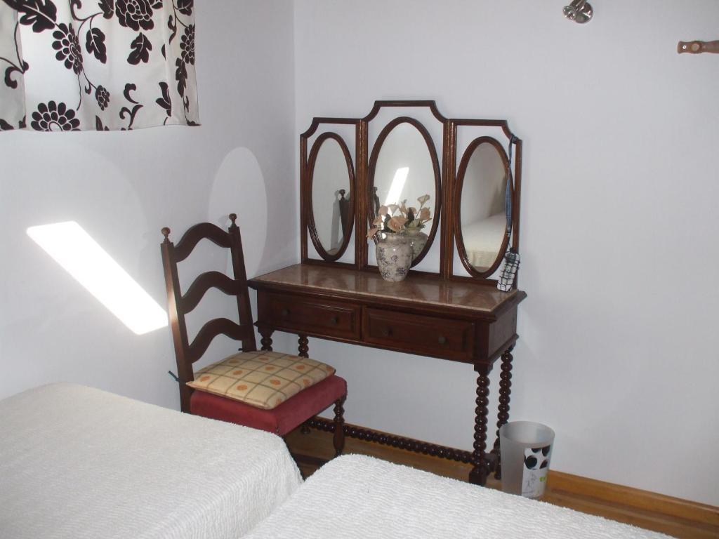 Dinas Guesthouse Guest house Lagos