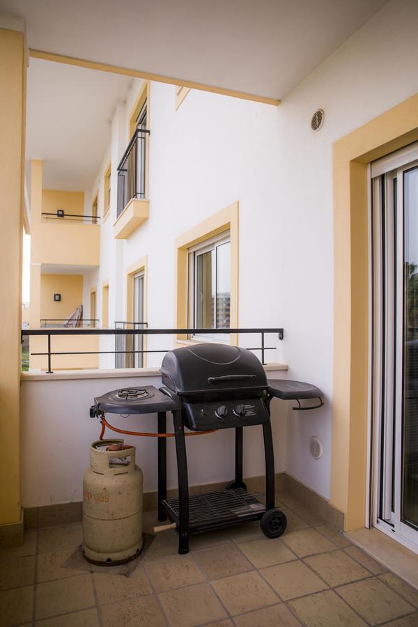 Apartment C02 - Luxury 3 Bed With Pool View Lagos